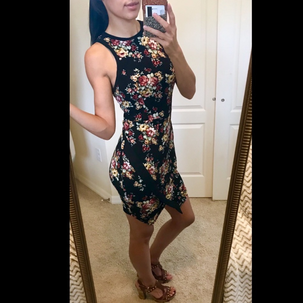 Comfy Black Floral Print Bodycon Mini Dress